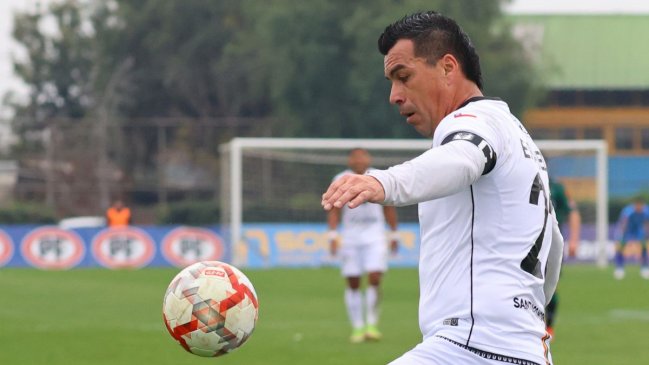 Esteban Paredes lidera oncena de viejos cracks activos en el mundo