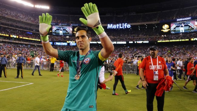 La emotiva despedida de la selección chilena a Claudio Bravo