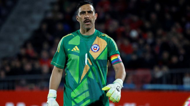 Claudio Bravo afirmó que estuvo lejos de tener un regreso al fútbol chileno: "No hubo una propuesta real"