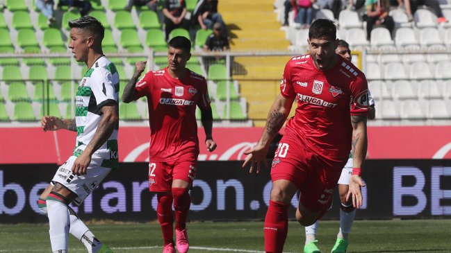 Ñublense tuvo algo más que suerte y le sacó un empate a Palestino en La Cisterna