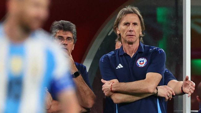 Dos jugadores de Colo Colo y uno de la UC lideran la oncena de Chile vs Argentina