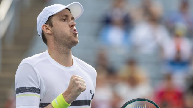 Nicolás Jarry puso fin a su mala racha celebrando en su debut en el ATP de Chengdu