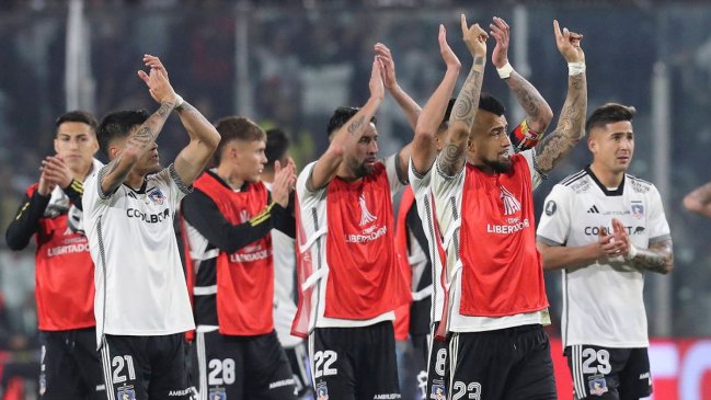 Así fueron recibidos: La caravana de Colo Colo siguió hasta Argentina