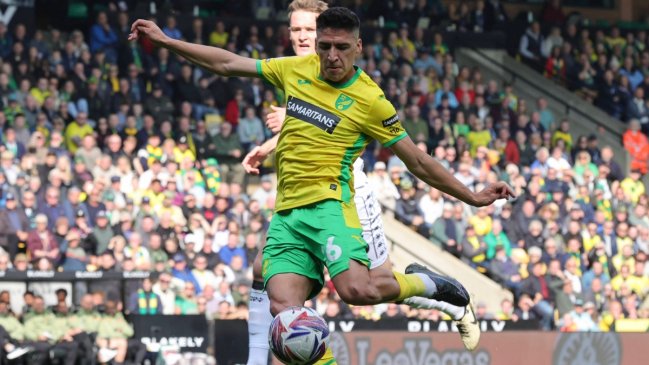 Llega prendido a La Roja: Marcelino Núñez anotó un golazo para Norwich