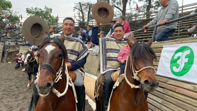 Daniel Pinto y Matías Pino se adjudicaron el Zonal Centro de Rodeo en Curicó