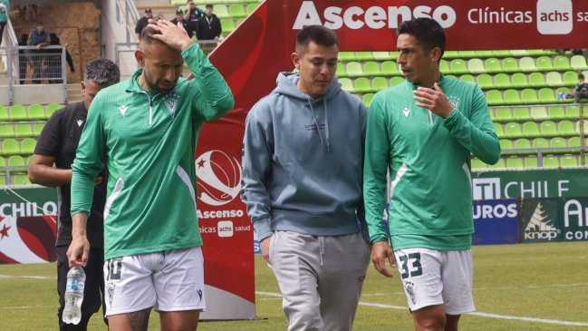 Líder de Wanderers lanzó duros daros tras bochornoso episodio en Primera B