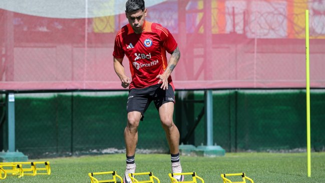 Primero en llegar: Felipe Mora ya trabaja con la Roja y confía en obtener los seis puntos