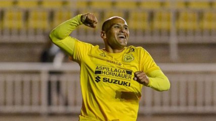Humberto Suazo estirará su legendaria carrera: Renueva contrato con San Luis de Quillota