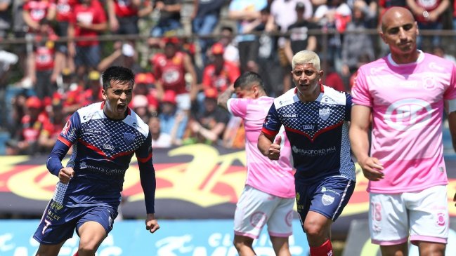 Comienza la lucha por el último pasaje a la Primera División