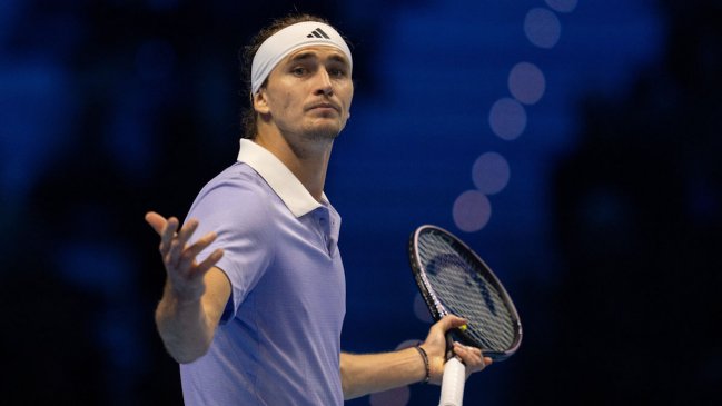 Alexander Zverev venció a Casper Ruud y dejó encendida la lucha por avanzar en las ATP Finals