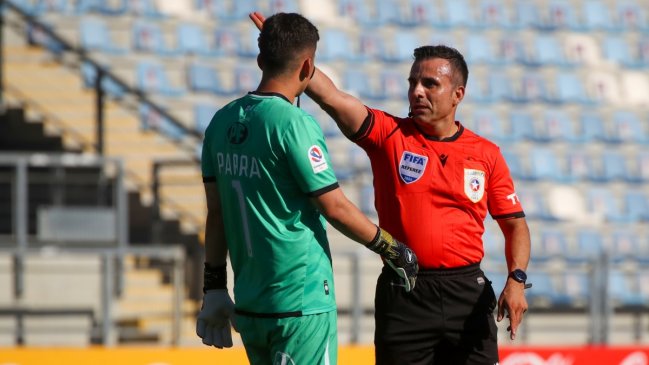 La polémica expulsión de Martín Parra ante Colo Colo en la Supercopa