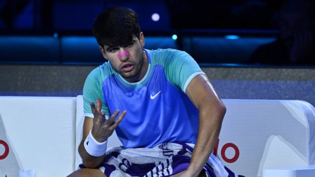 Carlos Alcaraz no logra la hazaña del año pasado y dice adiós al ATP Finals frente a Alexander Zverev