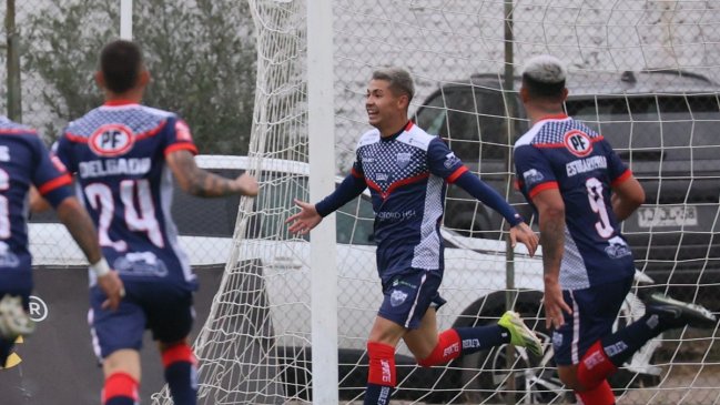 Recoleta con un gol agónico logra la clasificación en la Liguilla de Primera B