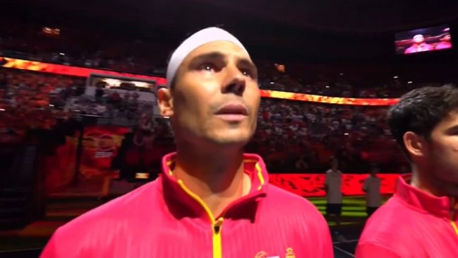 Entre lágrimas y emocionado: Rafael Nadal comenzó a disputar la Copa Davis con España, el último torneo antes de su retiro