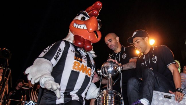 INSÓLITO: Policía Argentina intentó detener a polémica mascota del Atlético Mineiro