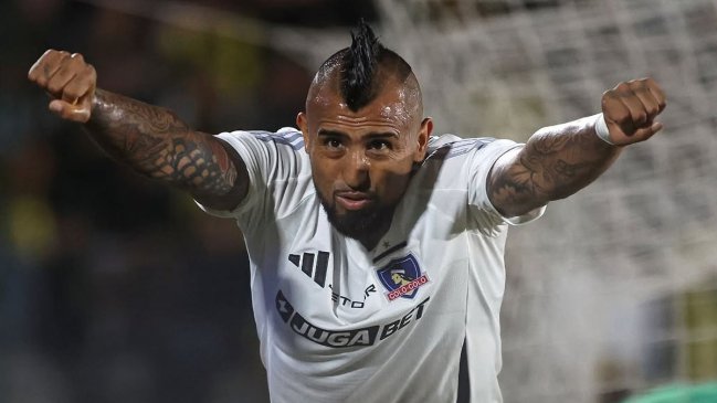 El GOLAZO de Arturo Vidal en el amistoso entre Colo Colo y Peñarol en Uruguay