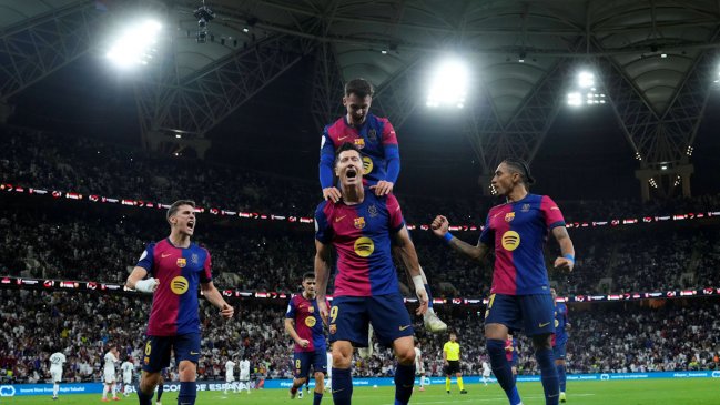 Barcelona humilló a Real Madrid y gritó campeón en la Supercopa de España