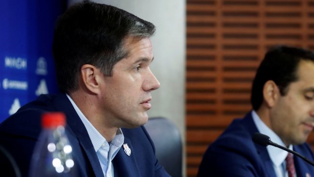 Michael Clark deberá "repetir la compra" de acciones para tomar el control de Azul Azul