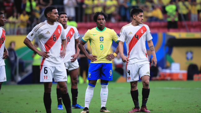 Extécnico de Colo Colo a una firma de asumir la banca de Perú