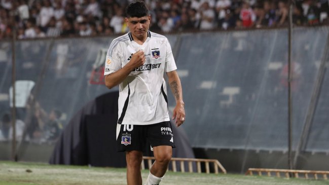 Discutida por todos: Claudio Aquino sufrió su primera expulsión con Colo Colo