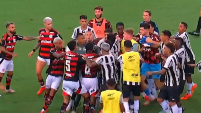 ¿Participó Erick Pulgar? Duelo de Flamengo terminó con combos entre jugadores