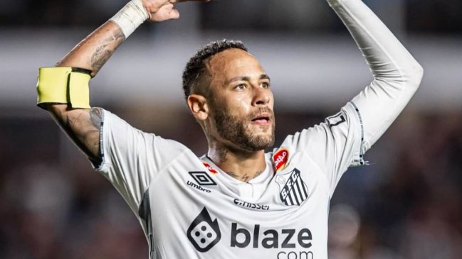 PURA CLASE: Neymar Jr anotó su primer gol en su regreso a Santos en el Paulistao