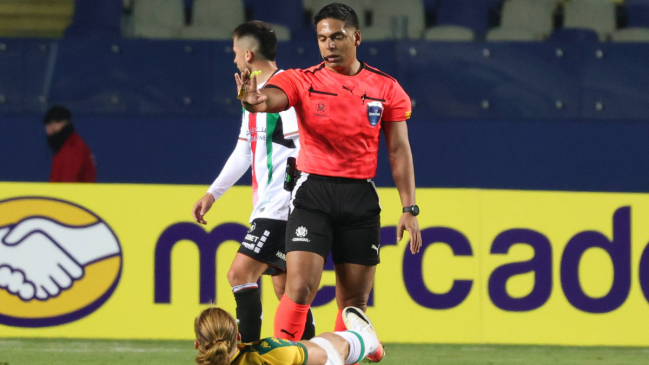 Quién es Roberto Pérez, el árbitro del Deportes Iquique vs Santa Fe por la Copa Libertadores 2025