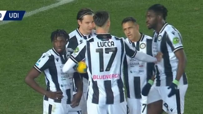 Alexis Sánchez estuvo metido en una tensa discusión por un penal en el Udinese vs Lecce