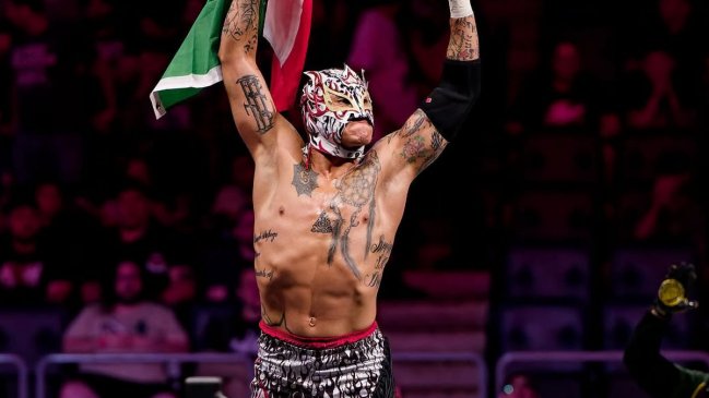 Rey Fénix toma rumbo a WWE tras quedar libre de contrato con AEW