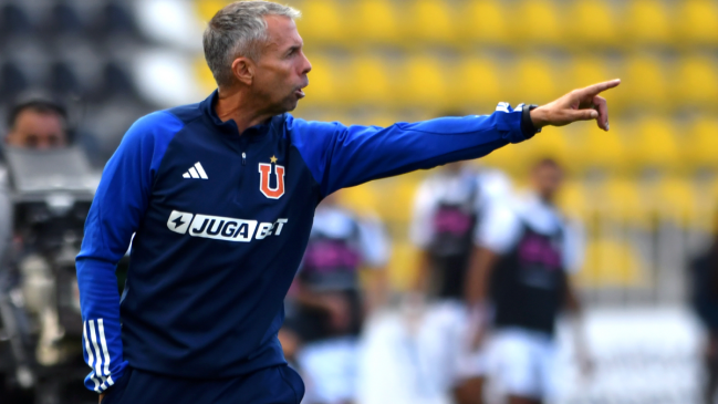 Gustavo Álvarez podría meter mano en el once titular de U de Chile de cara al duelo ante Unión Española