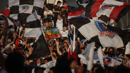 Hinchas de Colo Colo generan incidentes en las inmediaciones del Monumental previo al duelo ante Fortaleza