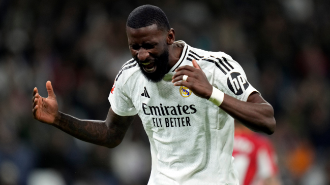 Le puede costar carísimo: La furiosa reacción de Rüdiger contra el árbitro en la final de la Copa Del Rey