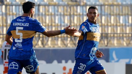 Everton no bajó los brazos y rescató un sufrido empate ante Cobresal en el Campeonato Nacional 2025