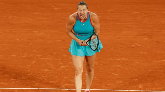 Aryna Sabalenka es la primera finalista de Roland garros tras acabar una temible racha de Swiatek