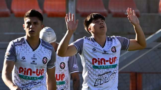 Deportes Limache fue por primera vez a Calama y goleó a Cobreloa en Copa Chile